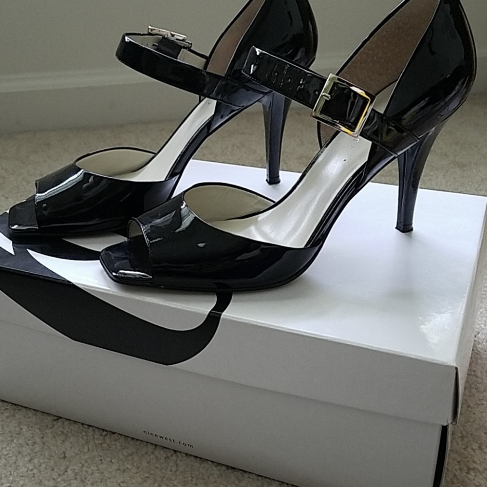Nine West black patent heels